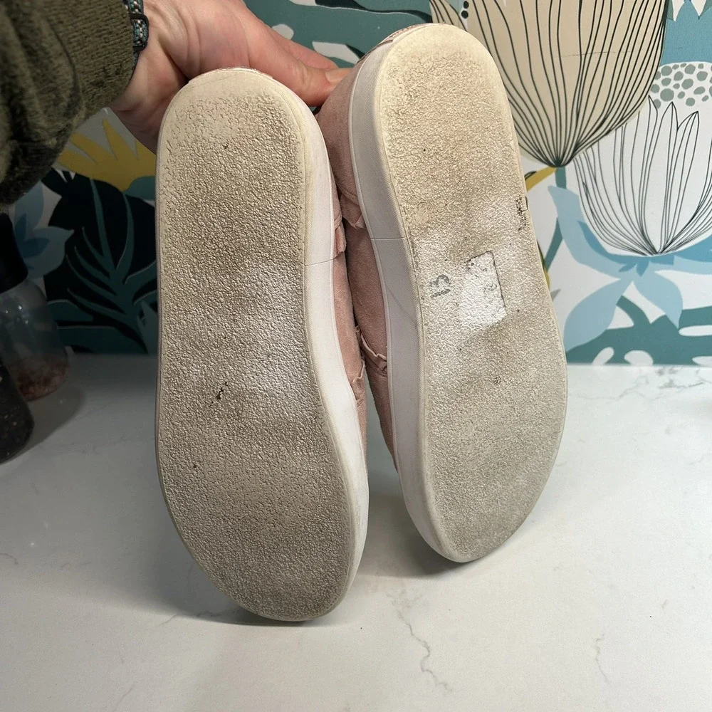 Beautiful Kate Spade Lilly Suede Slip‎ On Pink Womens Size 8.5